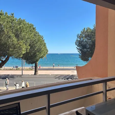 Daire Front De Fréjus